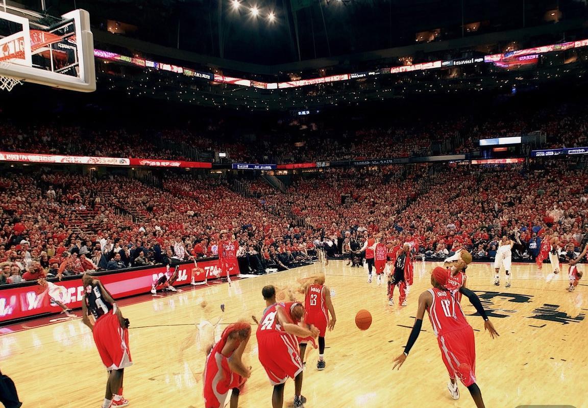 2015NBA季前赛：火箭勇士巅峰对决精彩纪实(图1)